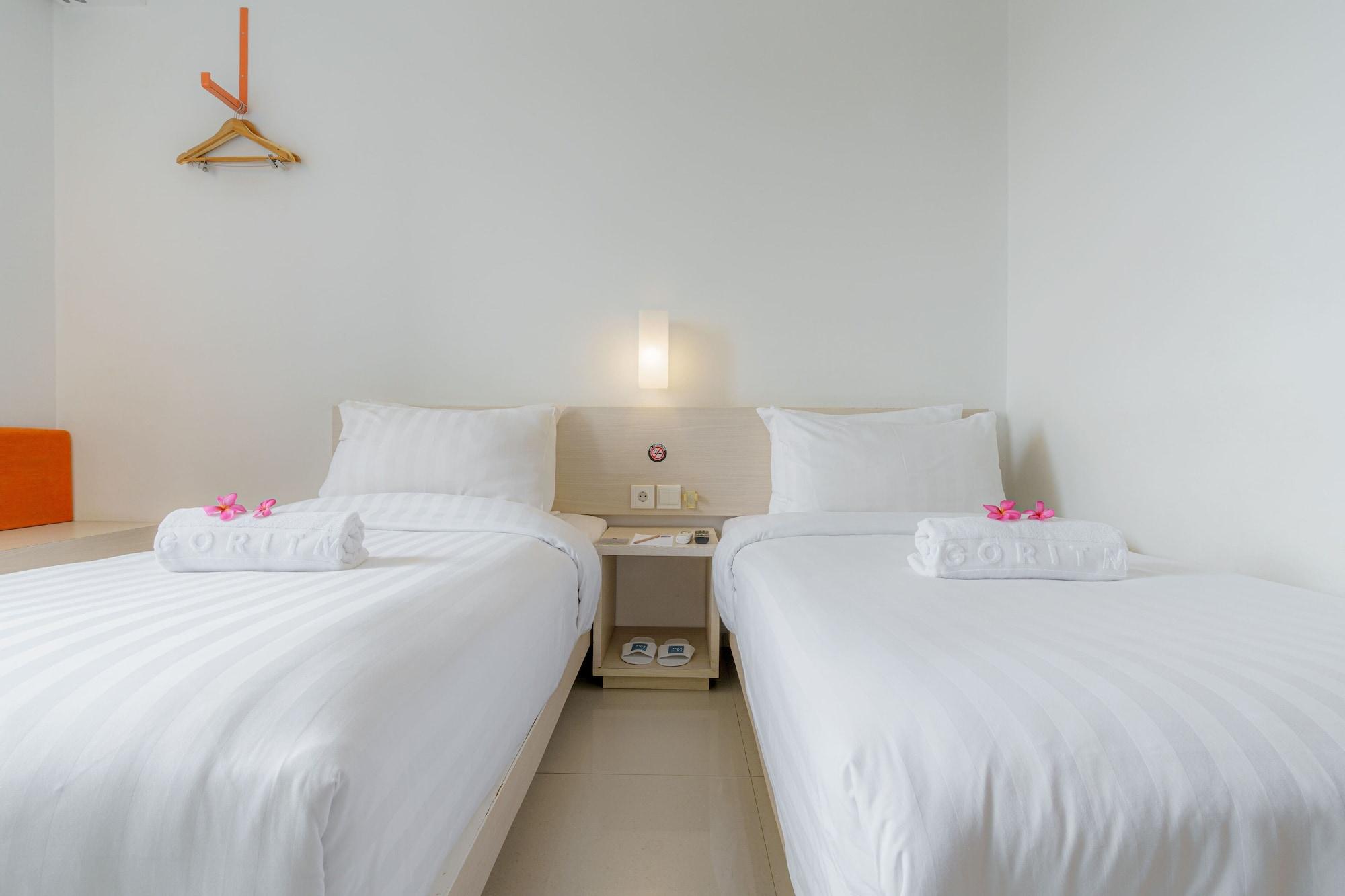 ซูริเอ็กซ์เพรสพาเล็มบาง Hotel ปาเลมบัง ภายนอก รูปภาพ